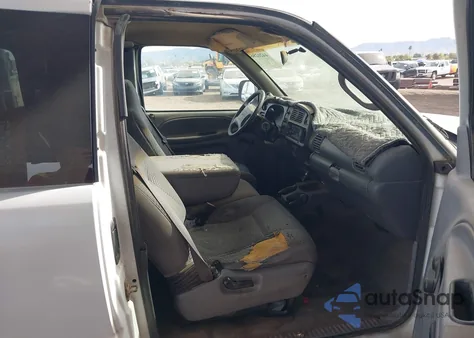 2000 Dodge Ram 2500 z USA, uszkodzony, nr VIN 1B7KC23WOYJ159604